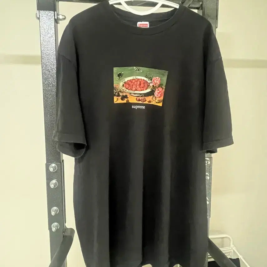 [BUNJANG] Supreme Strawberry Graphic T-Shirt XL Black / 슈프림 스트로베리 반팔 XL