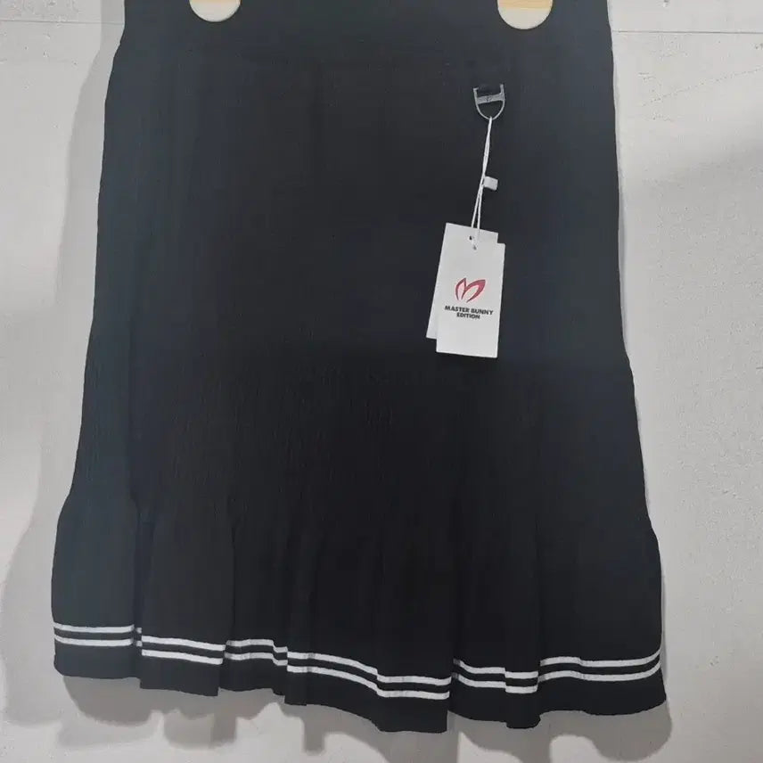 [BUNJANG] Master Bunny Edition Black Knit Skort / 마스터바니 에디션 블랙 니트 치마바지