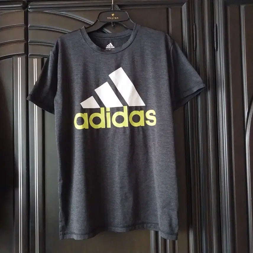 [BUNJANG] Adidas Short Sleeve T-Shirt Dark Grey/Lime / 아디다스 반팔 티셔츠 다크 그레이/라임