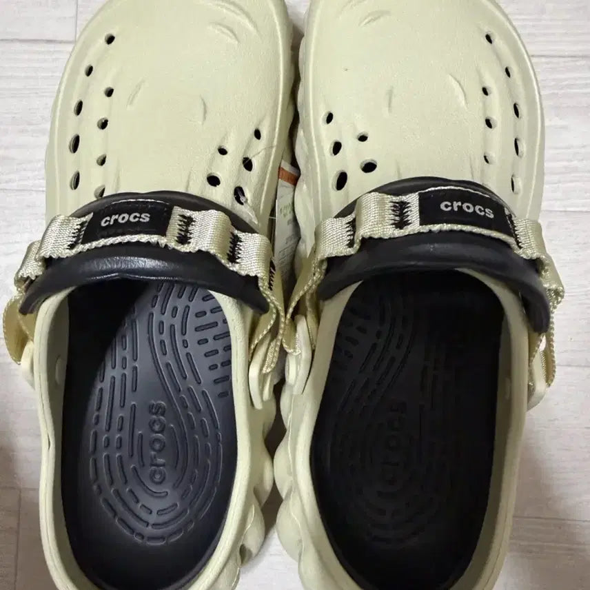 [BUNJANG] Crocs Echo Clog Bone Black / 크록스 에코클로그 본블랙