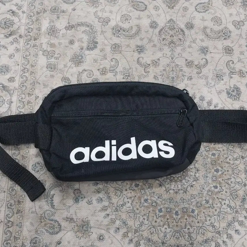 [BUNJANG] Adidas Waist Bag Hip Pack / 아디다스 웨이스트백 / 힙색
