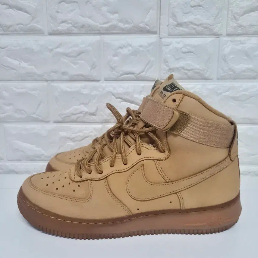 [BUNJANG] Nike Air Force 1 Mid 'Wheat' Sneakers (US 8) / 나이키 260mm(250~255) 에어포스 1 미드 된장 운동화(세