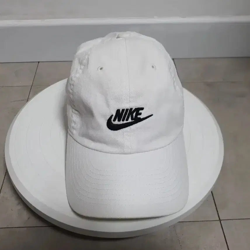 [BUNJANG] Nike Heritage 86 Cap Hat, White, Free-Size / 나이키 헤리티지 86 캡 모자, White, Free-Size