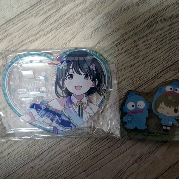 [BUNJANG] The Idolmaster Shiny Colors Nichika Heart Acrylic & Sanrio Korotto Set / 샤니마스 니치카 하트 아크릴 + 산리오 코롯토 세트 판매