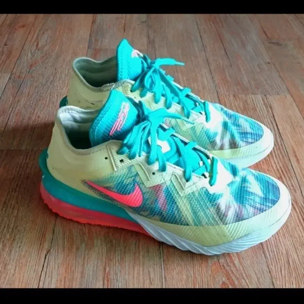 [BUNJANG] Nike LeBron 18 Men's Basketball Shoes 280 / 나이키 르브론18 남성운동화280 농구화 레어템
