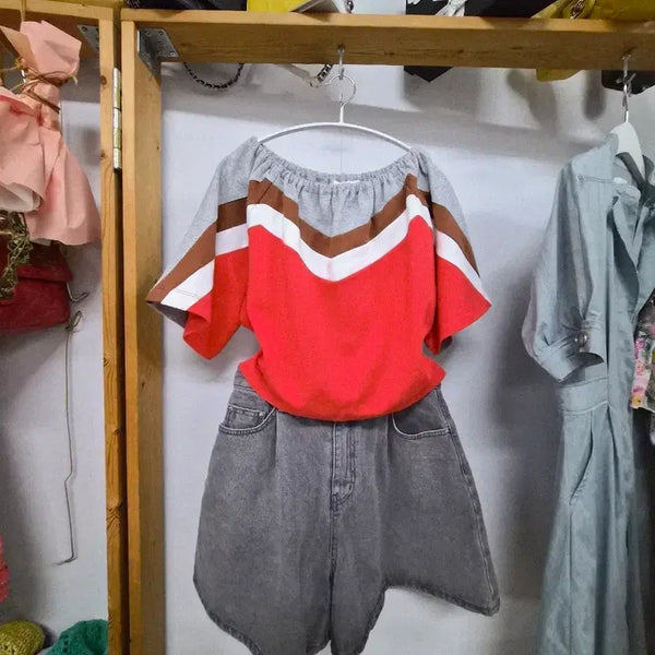 [BUNJANG] Juicy Judy Banding Neck Cute Tee & Luvy Room Flare Gray Jeans / 쥬시쥬디 밴딩넥 큐트티.플레어 그레이진