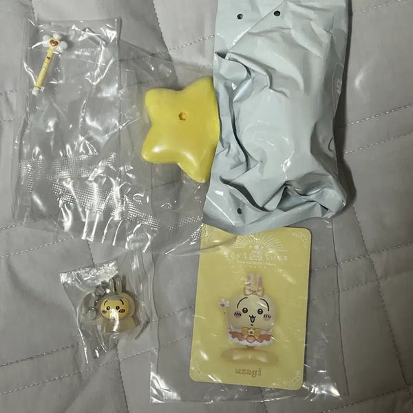[BUNJANG] Chiikawa Usagi Magical Figure & Mejirushi Vol. 2 Raincoat Bundle Set / 치이카와 우사기 매지컬 피규어 + 메지루시 2탄 우비 일괄