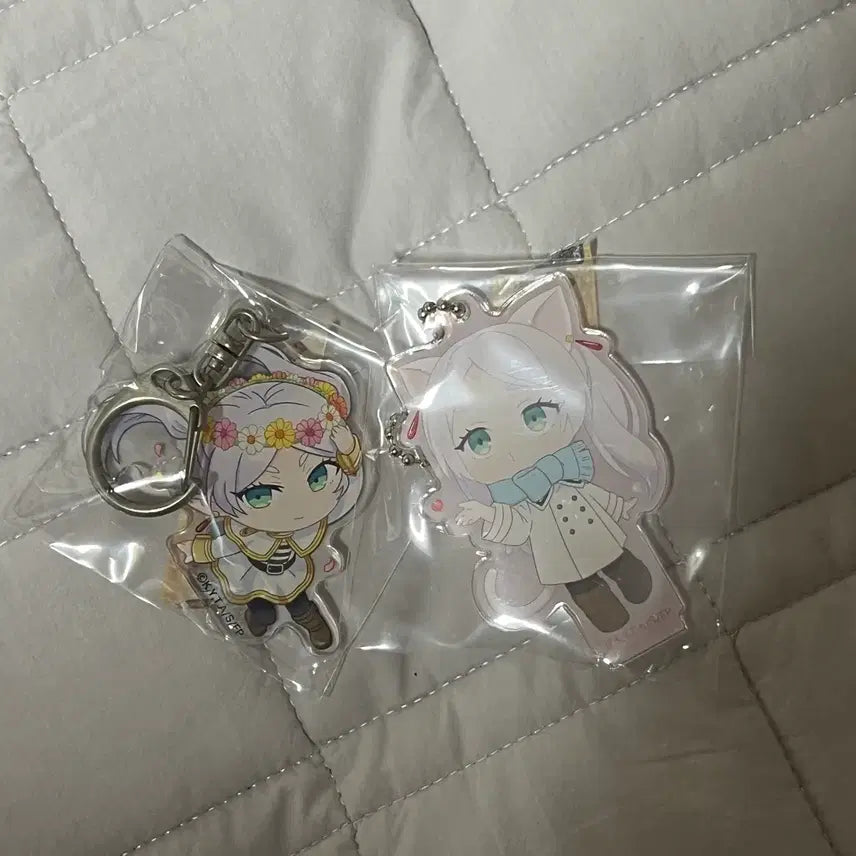 [BUNJANG] Frieren: Beyond Journey's End Frieren Acrylic Keychain Bundle Set / 장송의 프리렌  프리렌 아크릴 키링 2개 일괄