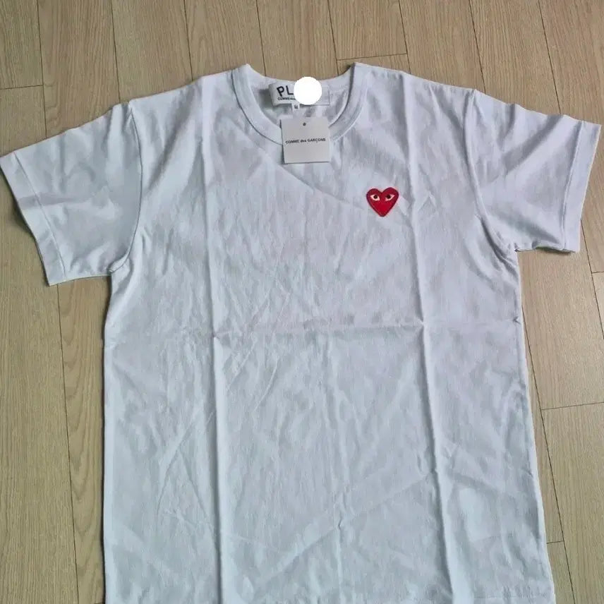 [BUNJANG] Comme des Garçons PLAY White Heart T-Shirt / 새제품)꼼데가르송 PLAY 화이트 하트 반팔티 M/S