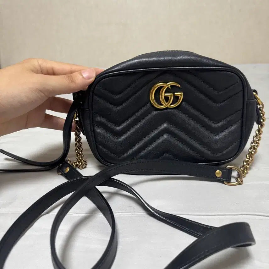 [BUNJANG] Gucci Marmont Matelassé Mini Crossbody Bag / [정품] 구찌 마몽 마틀라세 미니 크로스백