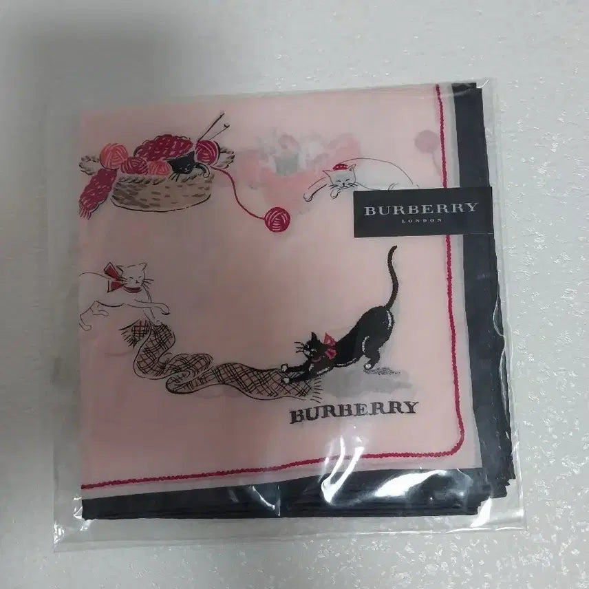 [BUNJANG] Burberry Large Scarf / Handkerchief / 버버리 대형 스카프 / 손수건
