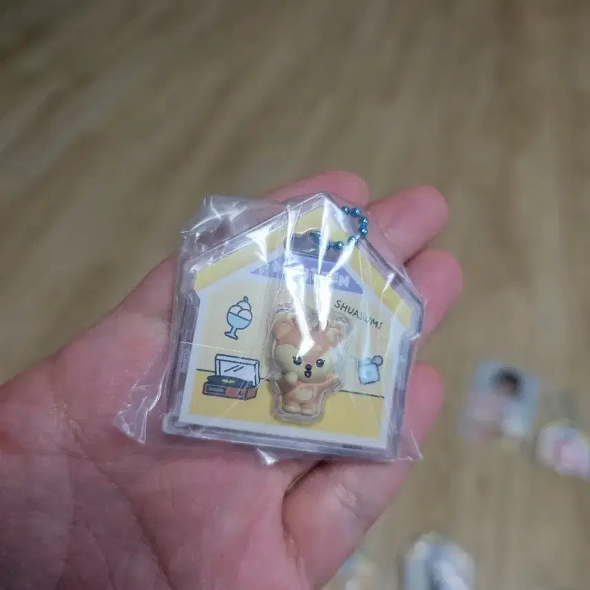 [BUNJANG] Seventeen MiniTin Bandai Gacha Chashmmi Joshua / 세븐틴 미니틴 반다이 가챠 샤스미(조슈아)