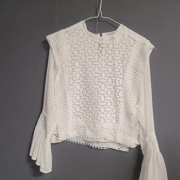 [BUNJANG] White Lace Blouse / 레이스 블라우스 화이트