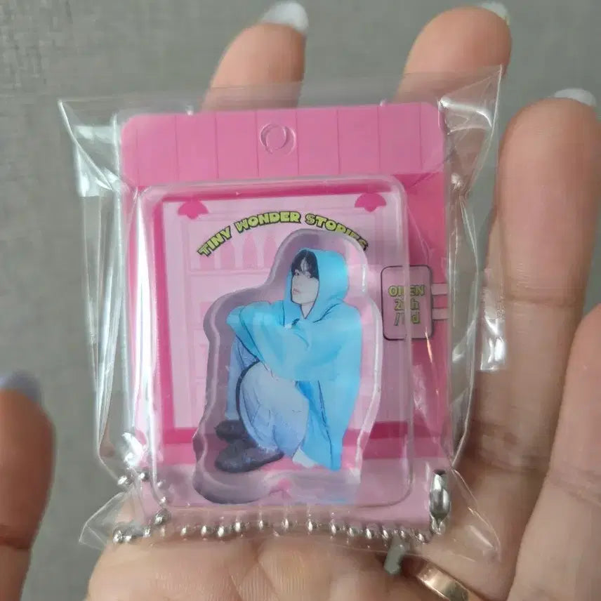 [BUNJANG] DICON Dokyeom Photocard Holder / 디아이콘 도훈 키링