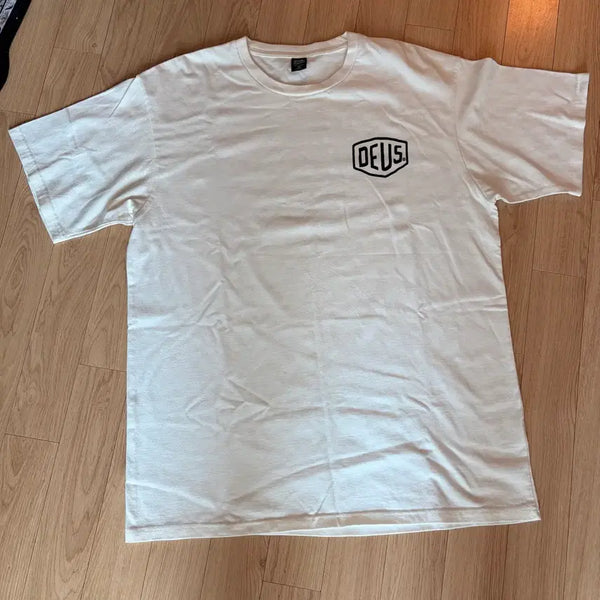 [BUNJANG] Deus Ex Machina Seoul Original T-Shirt White / 데우스엑스마키나 서울 오리지널 반팔 티셔츠 화이트