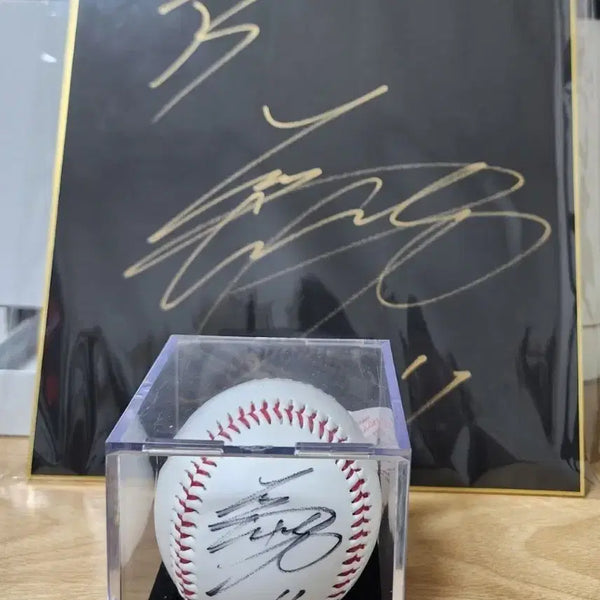 [BUNJANG] Shohei Ohtani Autographed Baseball & Autograph Card Set / 오타니 친필사인볼+친필 사인지