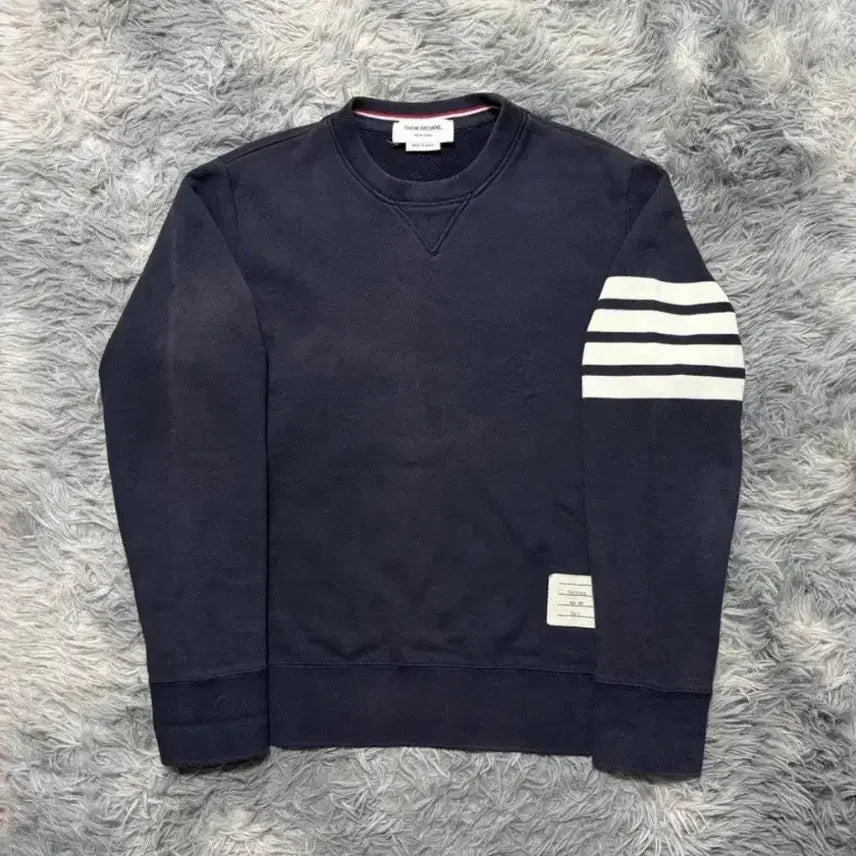[BUNJANG] Thom Browne 4-Bar Stripe Sweatshirt Navy Size 3 / 톰브라운 맨투맨 네이비 4선완장 3사이즈
