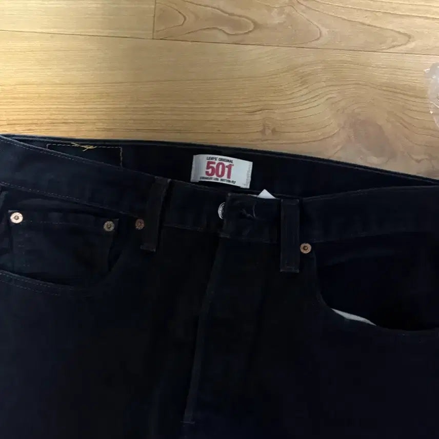 [BUNJANG] Levi's 00s 501 Original Fit Black Denim Pants 32x32 / [32X32] 리바이스 00s 501 오리지널 핏 데님 팬 츠 흑청