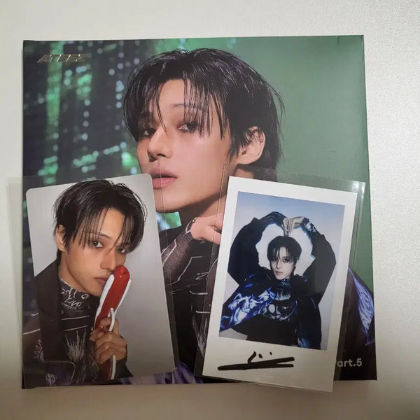 [BUNJANG] Ateez Wooyoung Album + Makestar Photocard / 에이티즈 ateez 우영 앨범 + 포카 메이크스타 폴라