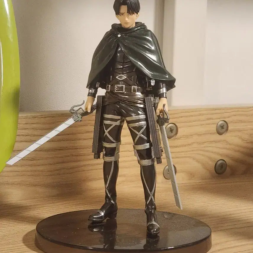 [BUNJANG] Attack on Titan Levi Heichou Banpresto 10th Anniversary Figure / 진격의 거인 리바이 피규어 밤프레스토 10주년