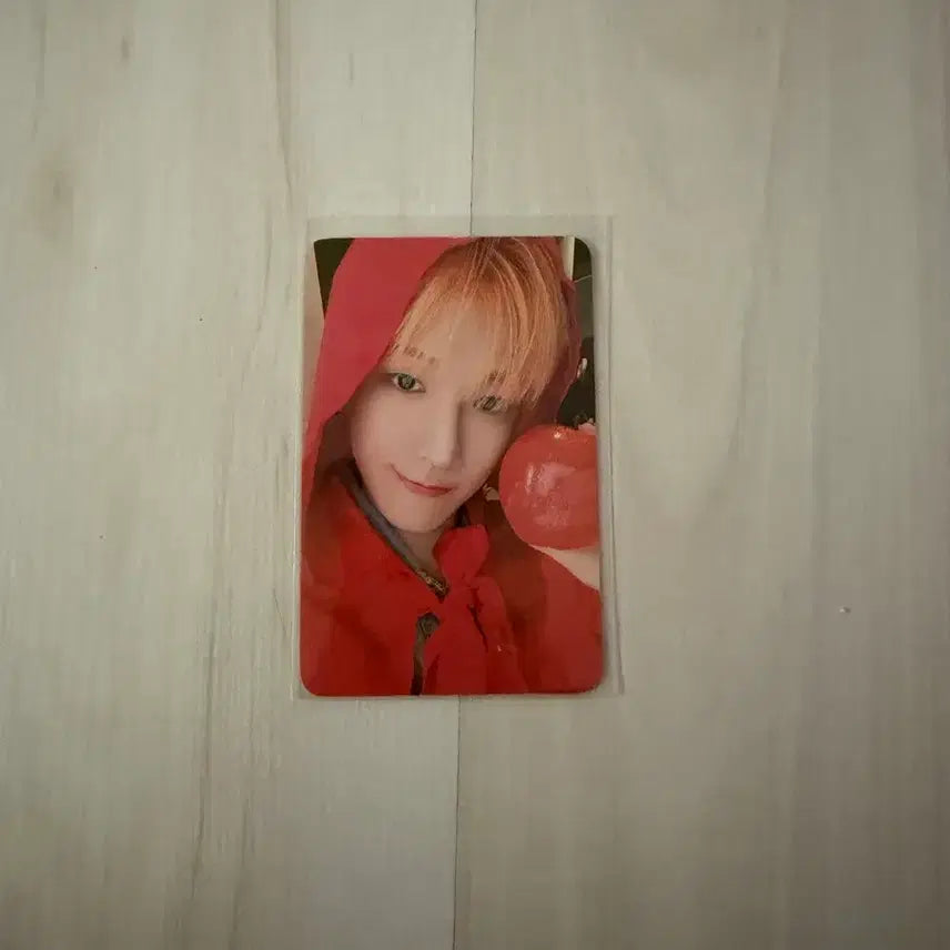 [BUNJANG] BOYNEXTDOOR Riwoo Red Hood Photocard / 보넥도 리우 빨간망토포카