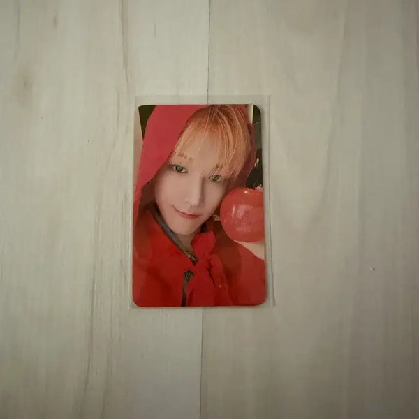 [BUNJANG] BOYNEXTDOOR Riwoo Red Hood Photocard / 보넥도 리우 빨간망토포카
