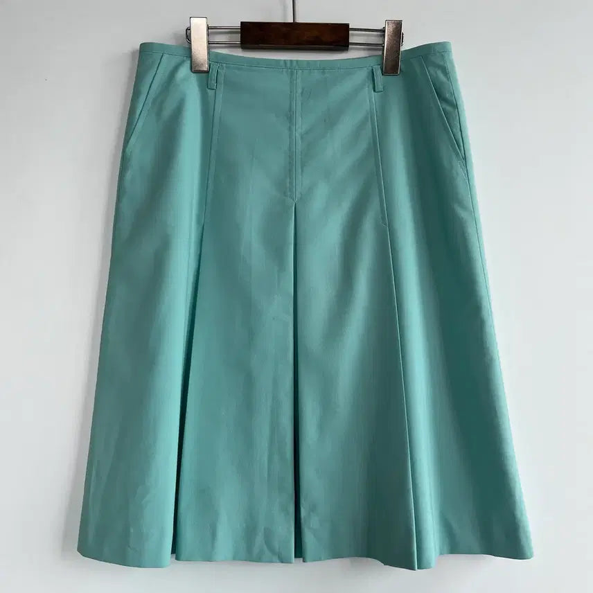 [BUNJANG] Celise Mint Pleated A-Line Midi Skirt (Size 66) / 셀리스 민트색 플리츠 에이라인 미디 스커트 66