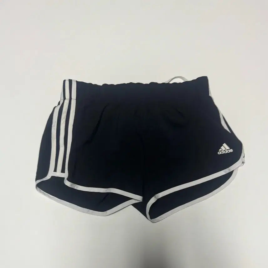 [BUNJANG] Adidas Three-Stripes Training Running Shorts - Size M / 여성 아디다스 삼선 트레이닝 러닝 쇼츠 반바지 M