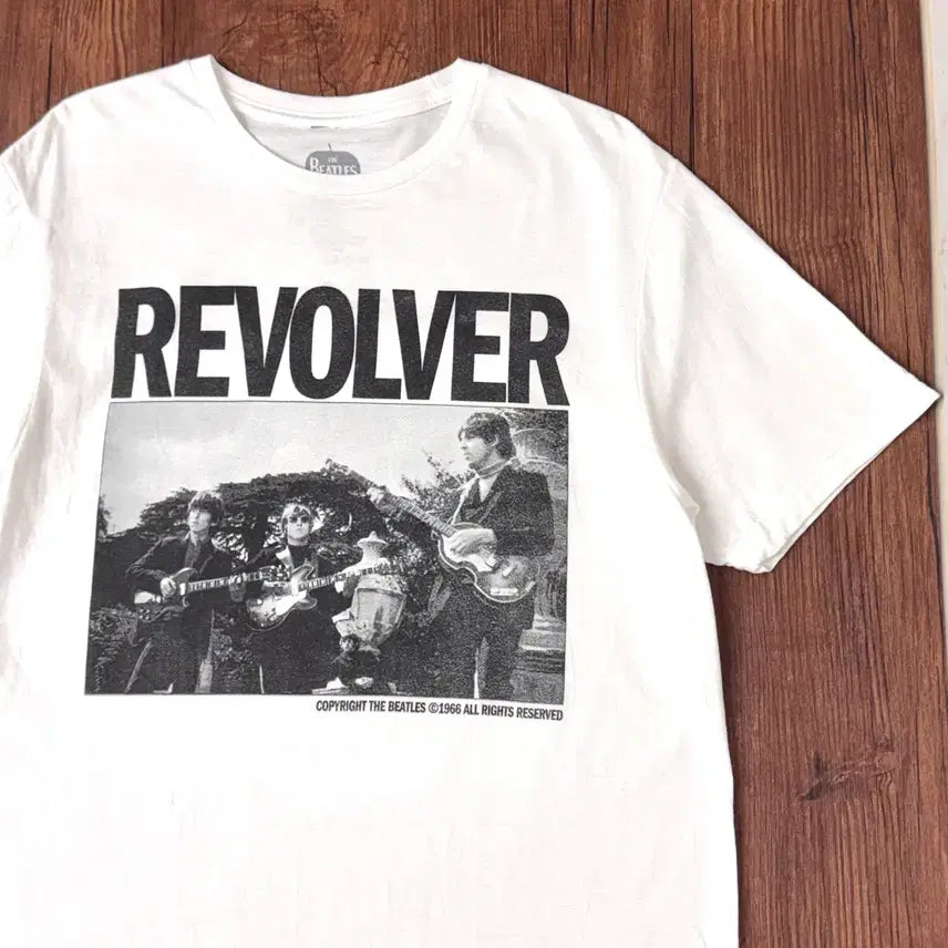 [BUNJANG] The Beatles Revolver Official Band T-Shirt / BEATLES 비틀즈 리볼버 오피셜 밴드 티셔츠