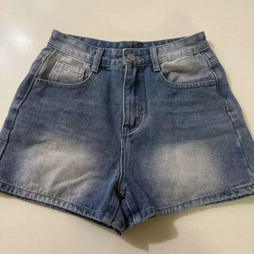 [BUNJANG] Washing Denim Blue Shorts / 에이블리 워싱 데님 청반바지 상태좋음