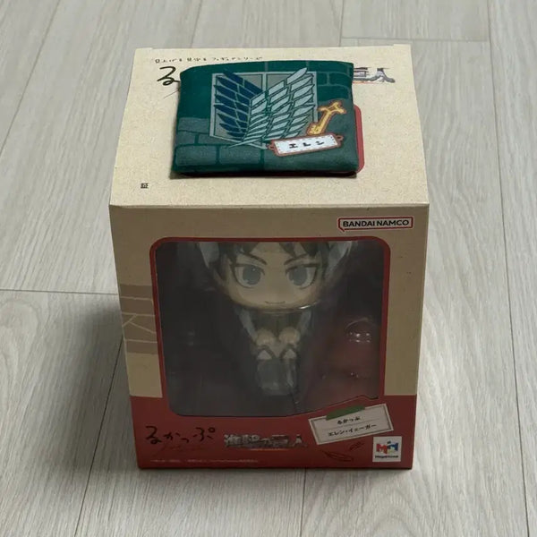 [BUNJANG] Attack on Titan Eren Look Up Cushion POB Included (Sealed) / (미개봉) 진격의거인 에렌 룩업 방석 특전o