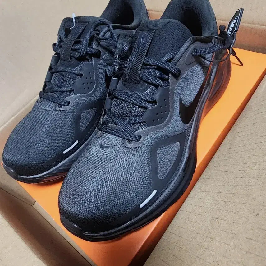 [BUNJANG] Nike Structure Running Shoes - Black, Size 270 (New) / 나이키 스트럭쳐 270사이즈 블랙 새상품  러닝화 런닝화