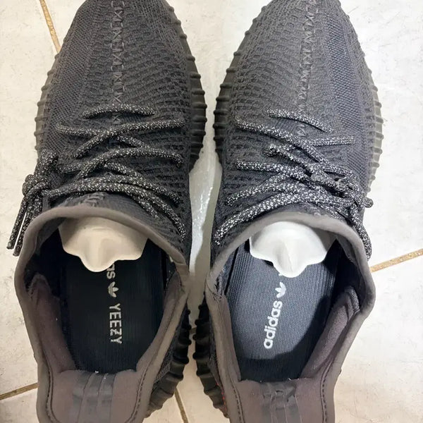 [BUNJANG] Adidas Yeezy Boost 350 V2 Triple Black / 아디다스 이지부스트 350 V2 트리플 블랙