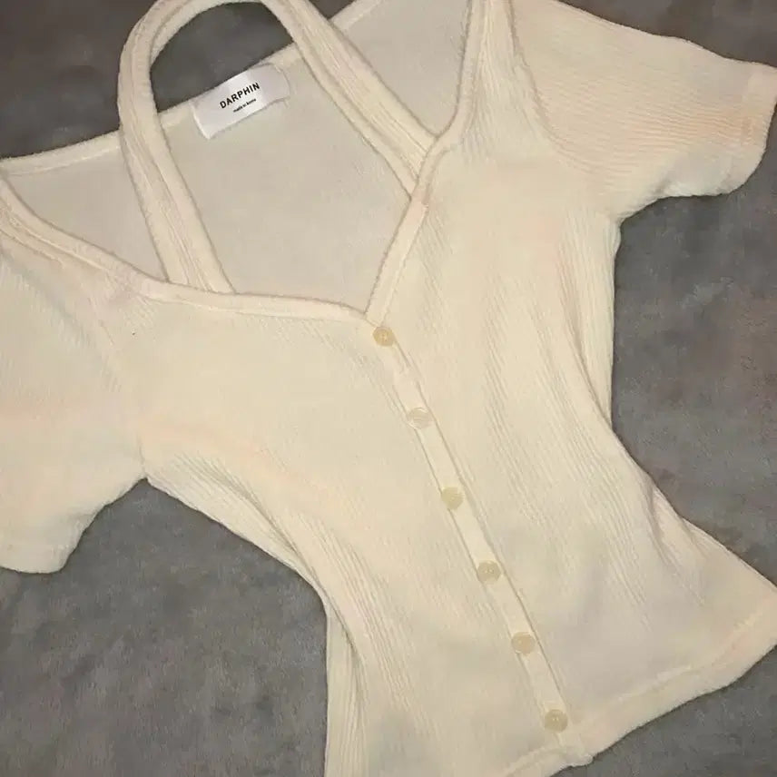 [BUNJANG] Ribbed Short-Sleeve Button-Up Cropped Knit Top - Ivory / 새상품 골지 반팔 버튼업 크롭 니트 아이보리