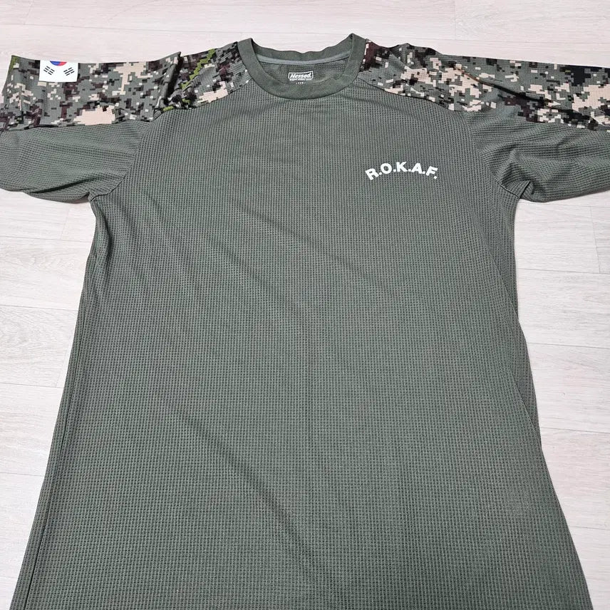 [BUNJANG] ROK Air Force Uniform (Size 110) - Like New / 로카티 (공군)