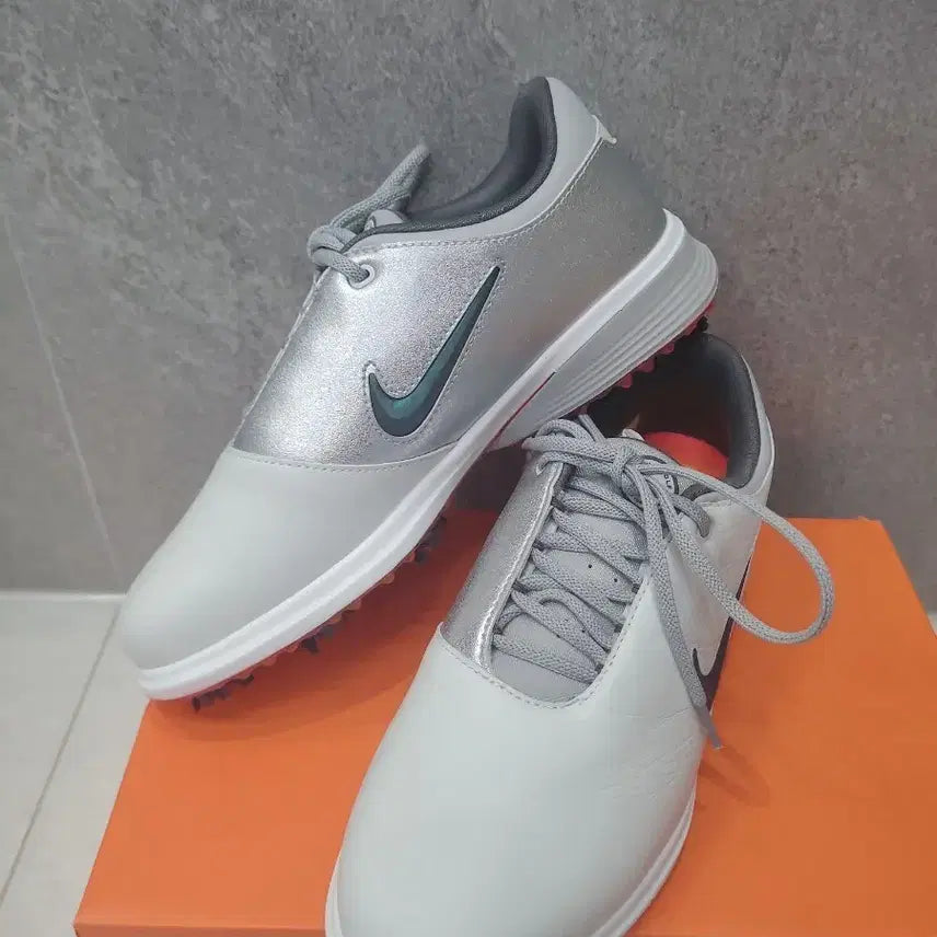 [BUNJANG] Nike Golf Shoes Silver/White US 7 / 나이키 골프화 실버/화이트 250