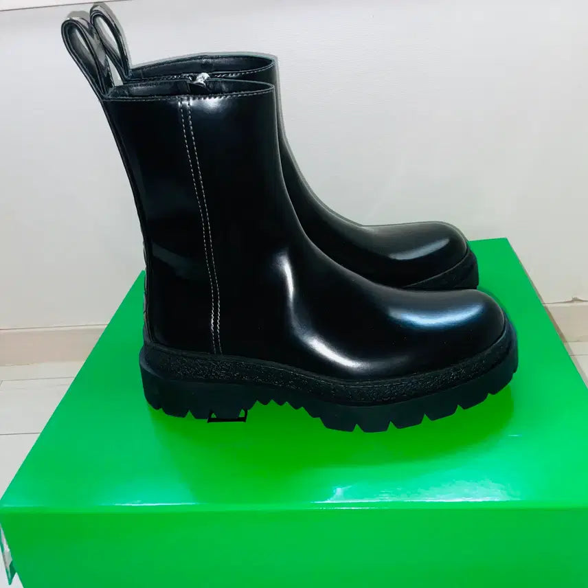 [BUNJANG] Bottega Veneta Highway Boots Size 41 / 보테가베네타 하이웨이부츠 41사이즈