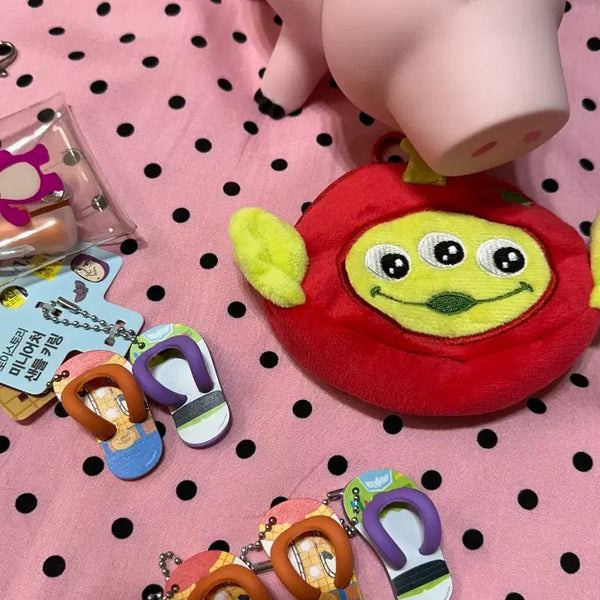 [BUNJANG] Daiso Toy Story Miniature Shoe Keychain (Woody, Buzz) / 다이소 토이스토리 미니어처 신발 키링 (우디, 버즈)