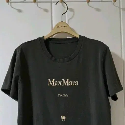 [BUNJANG] MaxMara The Cube Cameluxe Embroidered Logo Short Sleeve T-Shirt Charcoal / {정품}막스마라 더 큐브 정품 카멜룩스 자수 로고 반팔 티셔츠 차콜
