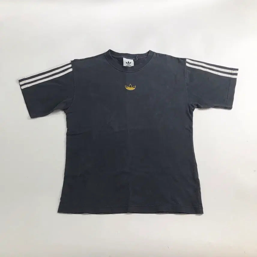 [BUNJANG] Adidas Short Sleeve T-Shirt / 아디다스 반팔