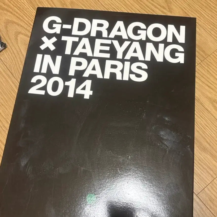 [BUNJANG] G-Dragon & Taeyang 2014 Paris Photobook / 지디 앤 태양 파리 2014 화보집
