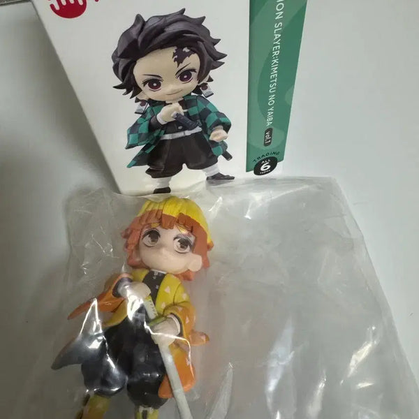 [BUNJANG] Demon Slayer: Kimetsu no Yaiba Pachislot Zenitsu - Opened Box, Sealed Vinyl / 귀칼 팔버스 젠이츠 판매합니다