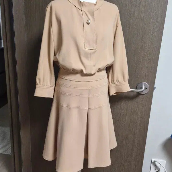 [BUNJANG] MINE Jersey Spandex Midi Dress Sand Beige Size 55 / 한섬마인MINE (55) 샌드베이지 져지스판원피스