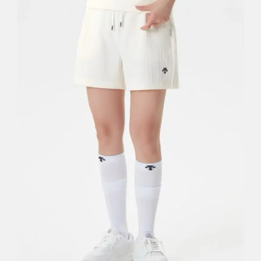 [BUNJANG] Descente Women's Ivory Comfortable Banding Shorts / 데상트 반바지