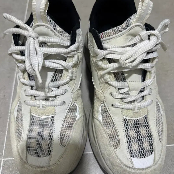 [BUNJANG] Burberry Mesh Sneakers (Size 39) / 버버리 매쉬 스니커즈 250~255
