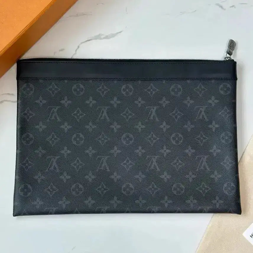 [BUNJANG] Louis Vuitton Apollo Clutch / 루이비통 아폴로 클러치