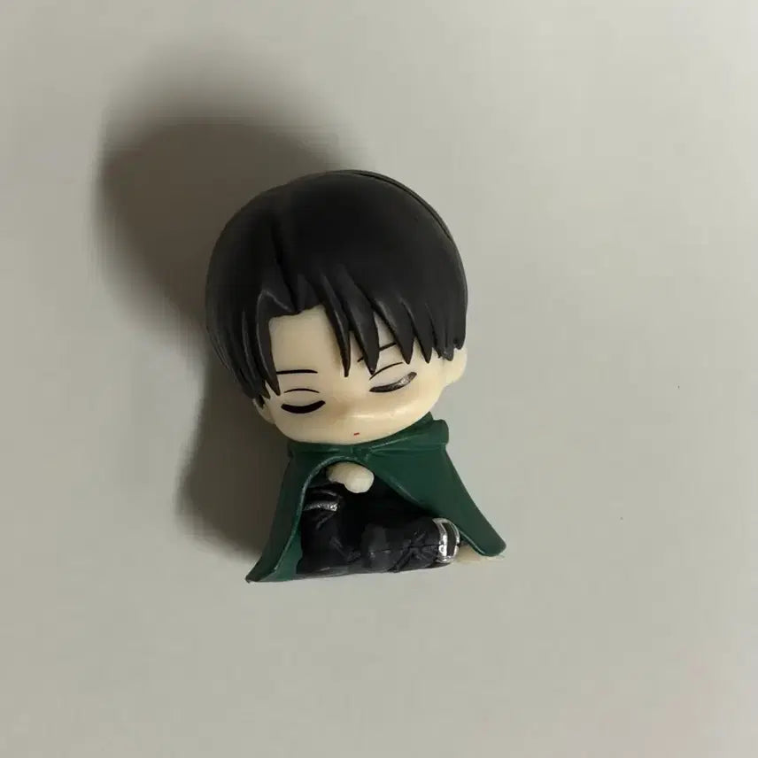 [BUNJANG] Attack on Titan Levi Nemurasetai Figure / 진격의거인 리바이 네무라세타이