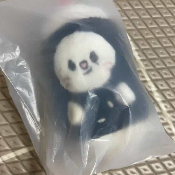 [BUNJANG] Stray Kids SKZOO Jiniret Kimbap Keyring / 스트레이키즈 스키주 지니렛 김밥키링