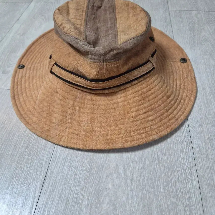 [BUNJANG] Natural Persimmon Dye Bucket Hat (Size 56) / (미사용)천연감물 버킷햇(56)