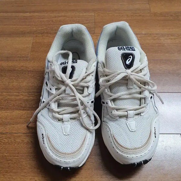 [BUNJANG] ASICS Gel-Kayano 1000 Men's Sneakers White 250 / 아식스 젤카야노 1000 남성 운동화 화이트 250